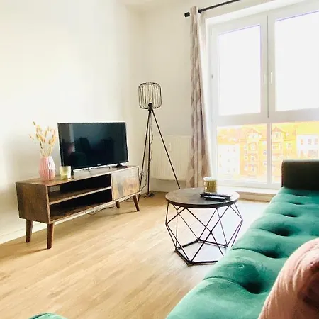 Gemuetliches - Elias- Mit Kueche, Wlan, Smart-tv & Panoramablick In Citynaehe *