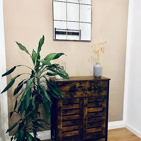 Appartement Gemuetliches - Elias- Mit Kueche, Wlan, Smart-tv & Panoramablick In Citynaehe Erfurt