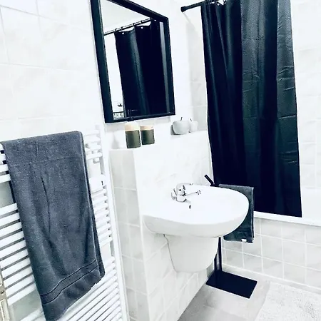 Gemuetliches - Elias- Mit Kueche, Wlan, Smart-tv & Panoramablick In Citynaehe Appartement Erfurt