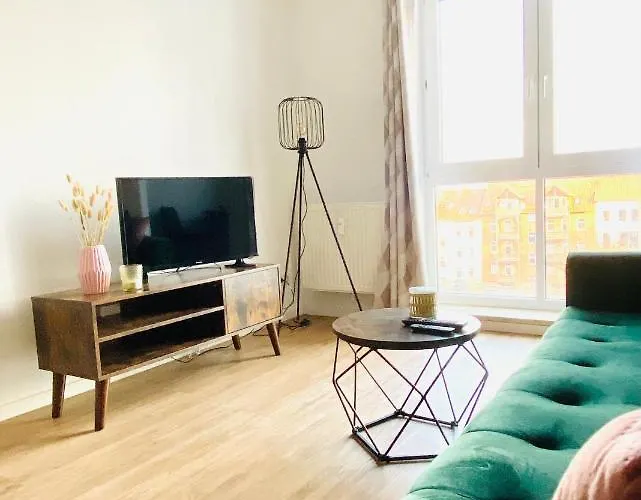 Gemuetliches - Elias- Mit Kueche, Wlan, Smart-tv & Panoramablick In Citynaehe *