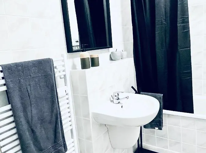 Gemuetliches - Elias- Mit Kueche, Wlan, Smart-tv & Panoramablick In Citynaehe Appartement Erfurt