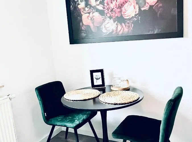 Gemuetliches - Elias- Mit Kueche, Wlan, Smart-tv & Panoramablick In Citynaehe * Erfurt